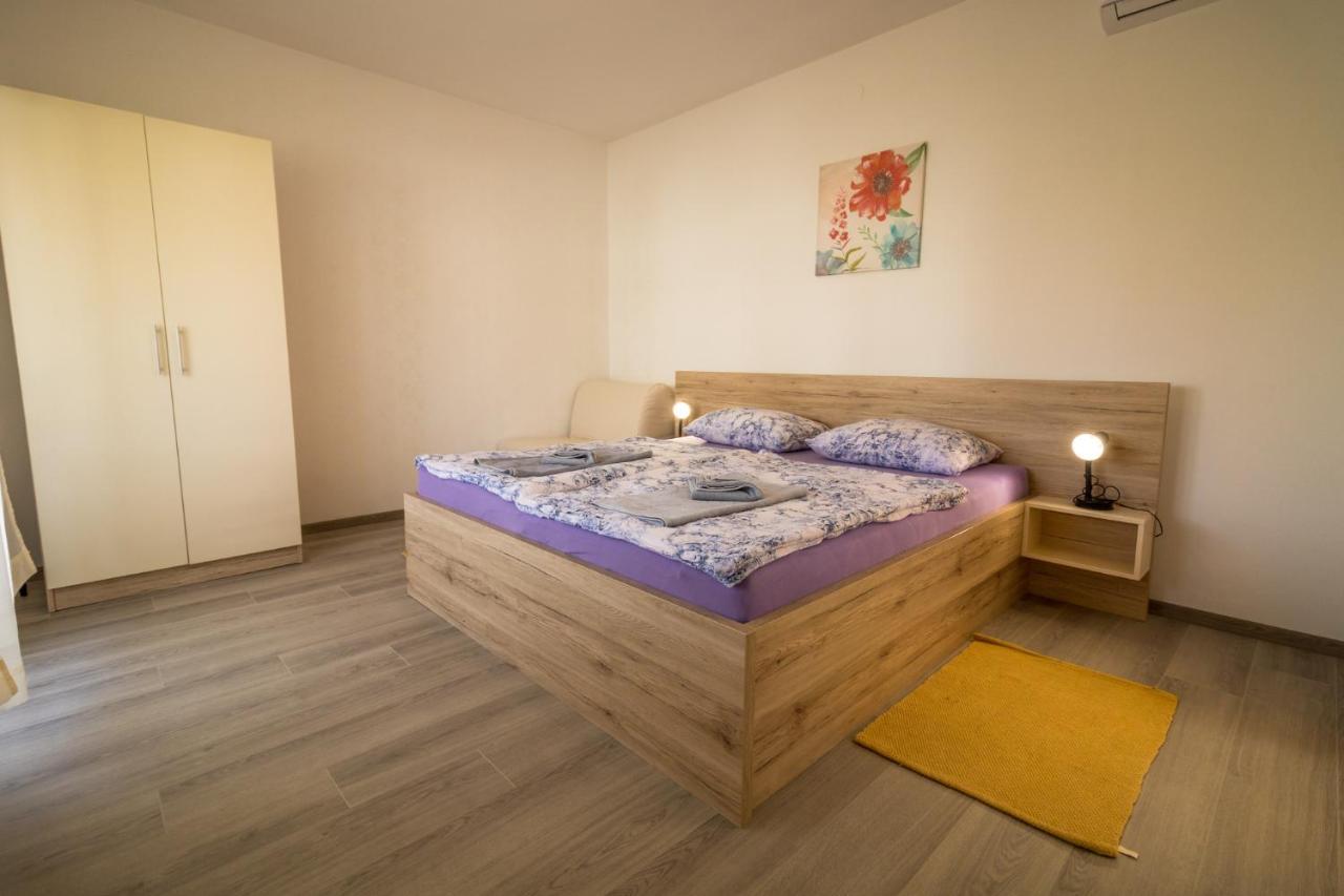 Apartmani Tonkica Supetarska Draga Extérieur photo